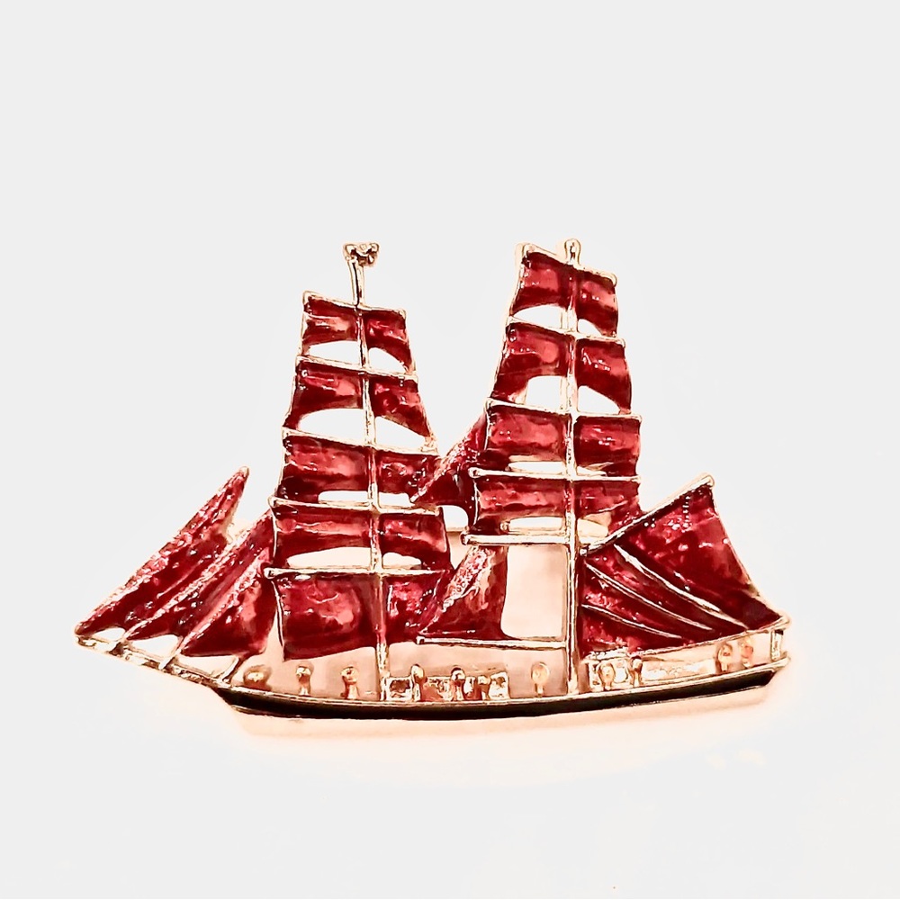 RED ENAMEL SAILBOAT PIN / BROOCH